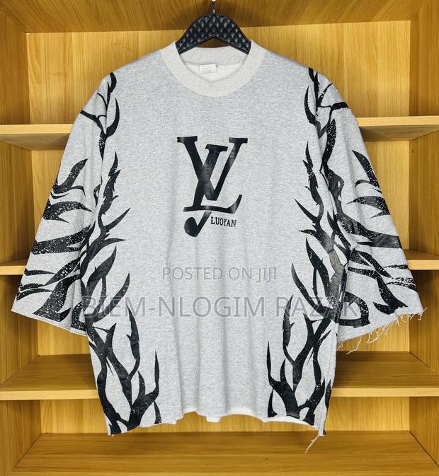 Luis Vuitton N Wait Crop Tops Available in Stock