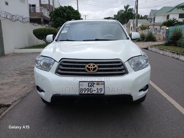 Toyota Highlander Limited 2010 White