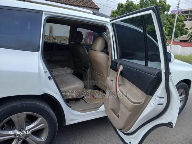 Toyota Highlander Limited 2010 White