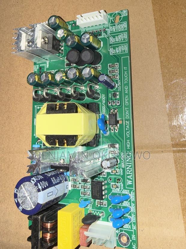 4,8,10,12,16 Channel Mixer Power Supply · Photo 4