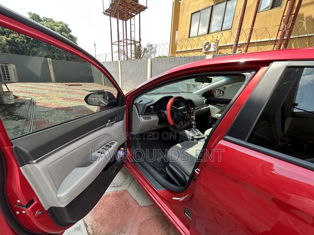 Hyundai Elantra SEL 2020 Red photo 2