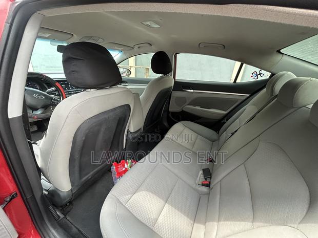 Hyundai Elantra SEL 2020 Red photo 4