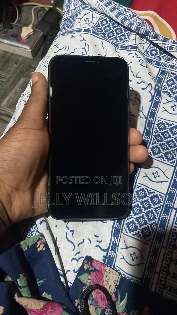 Apple iPhone XR 128 GB Black
