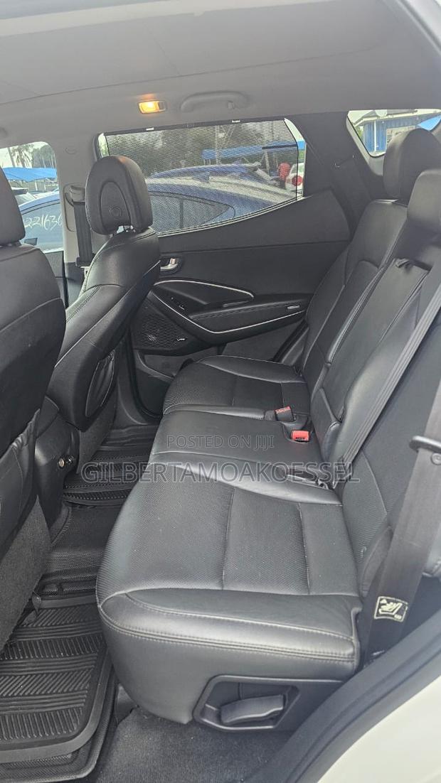 Hyundai Santa Fe Limited Ultimate AWD 2018 White