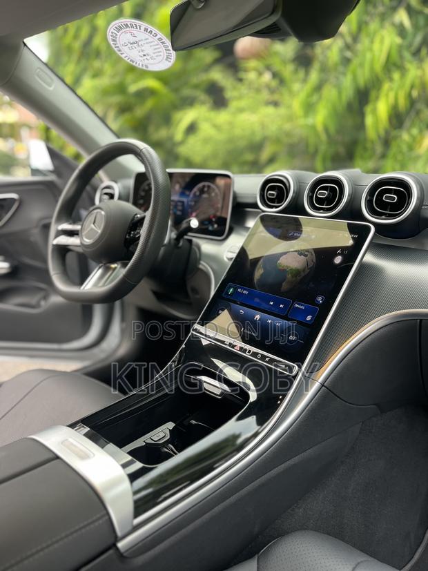 Mercedes-Benz C220 2025 Silver