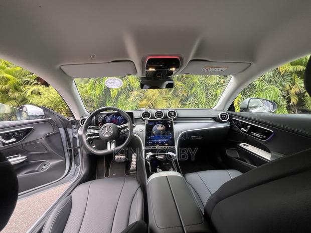 Mercedes-Benz C220 2025 Silver