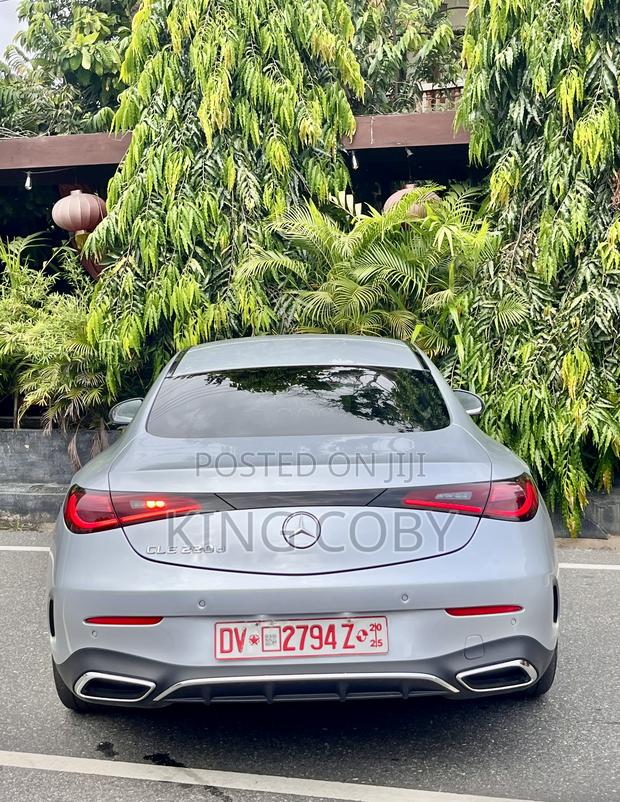 Mercedes-Benz C220 2025 Silver