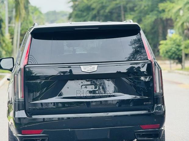 Cadillac Escalade 2022 Black