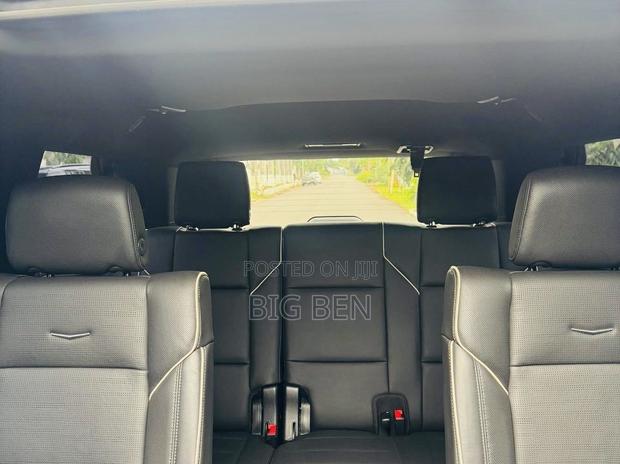 Cadillac Escalade 2022 Black