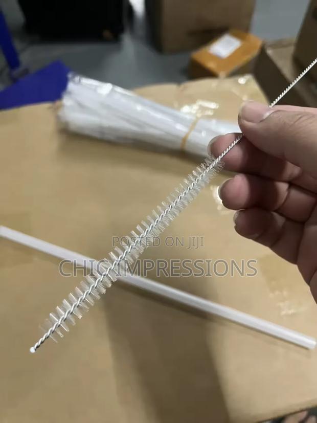 Stanley Replacement Straw and Cleaner · Photo 3