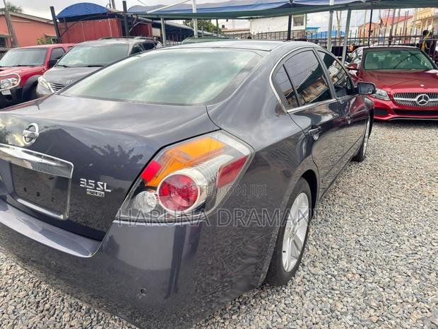 Nissan Altima 3.5 SL 4dr Sedan (3.5L 6cyl CVT) 2014 Gray