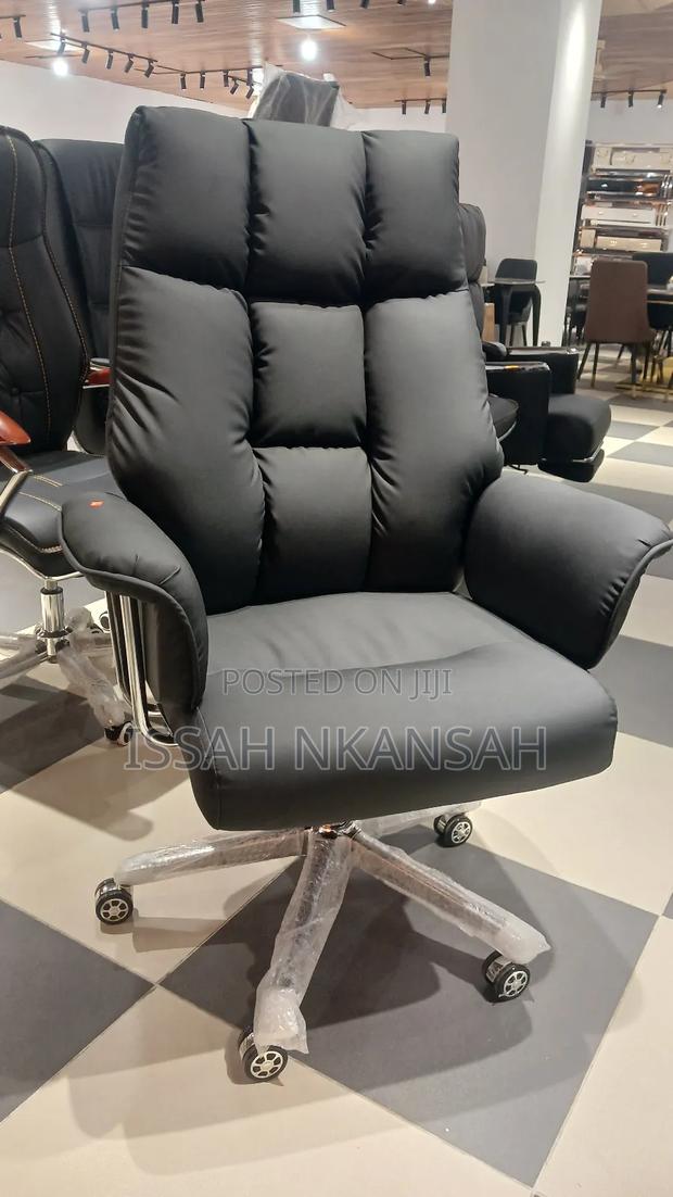 Luxury Office Chair · Photo 4