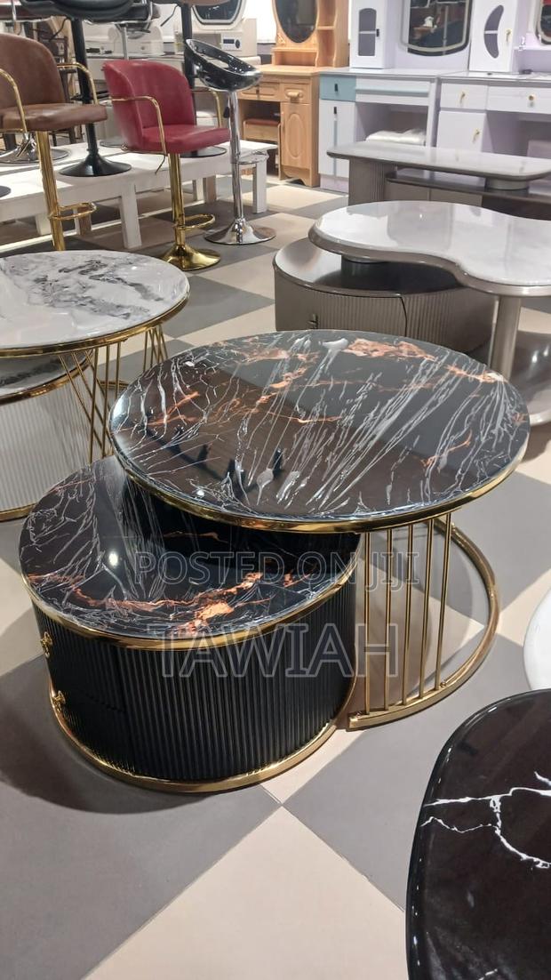 Center Table · Photo 4