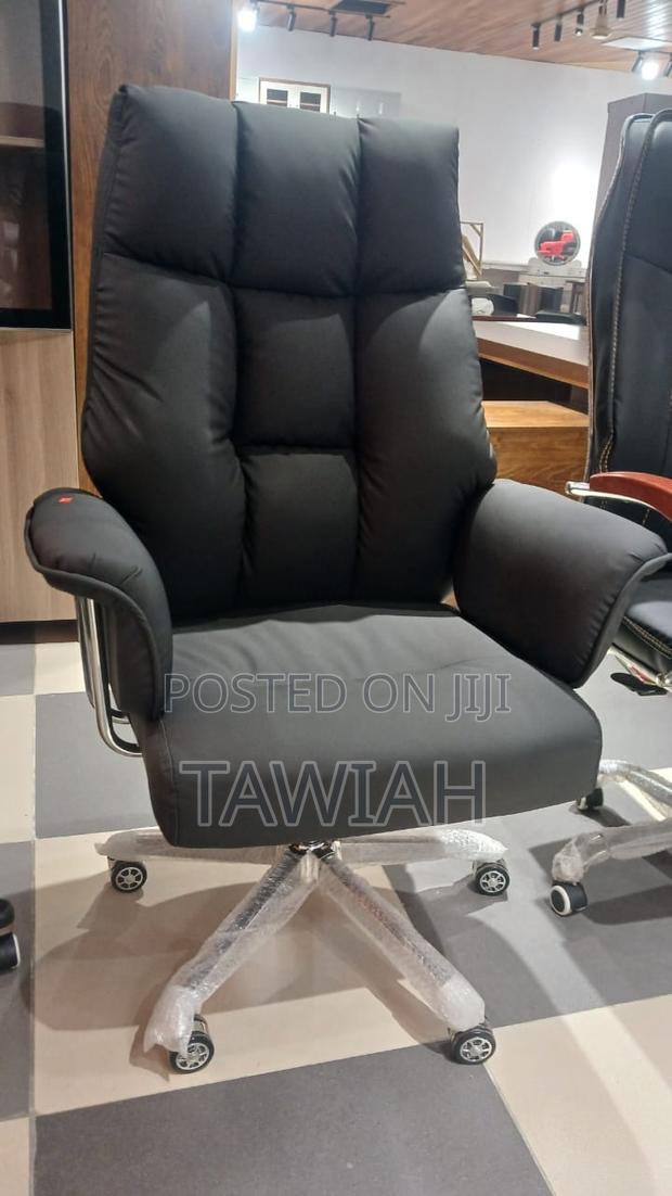 Luxury Office Chairs · Photo 3
