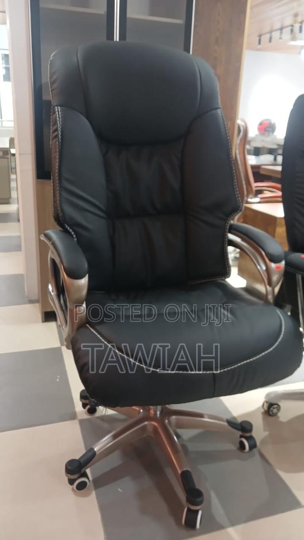 Boss Executive Office Chairs · Photo 4