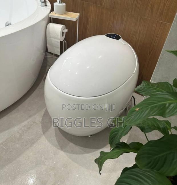 Sensor Wc- Automatic Water Closet With Remote Control · Photo 4