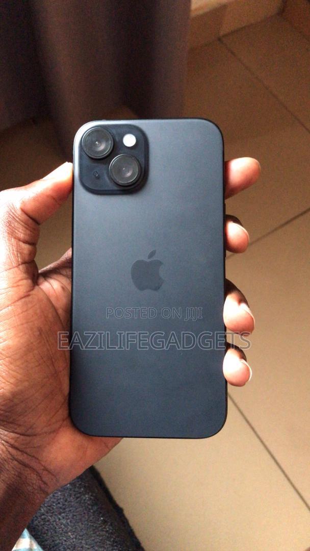 New Apple iPhone 15 128 GB Black photo 4