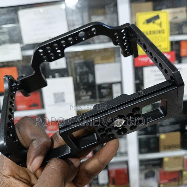 Canon Eos R Body Cage photo 3