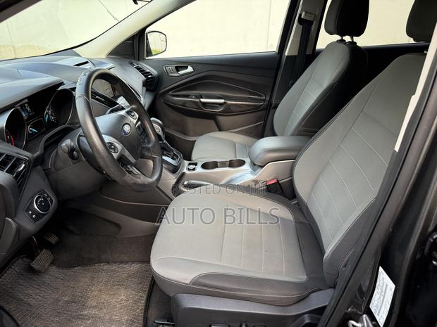 Ford Escape SE 4x4 2016 Gray