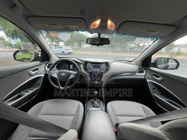 Hyundai Santa Fe SE AWD 2016 Black