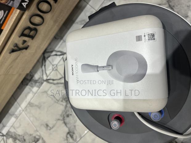 Check Out Bluetooth Wireless Sony Xm6 Black Headset · Photo 2