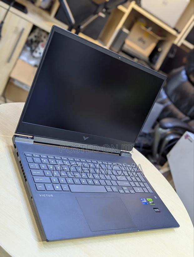 New Laptop HP Victus 16 16GB Intel Core i7 SSD 512GB · Photo 2