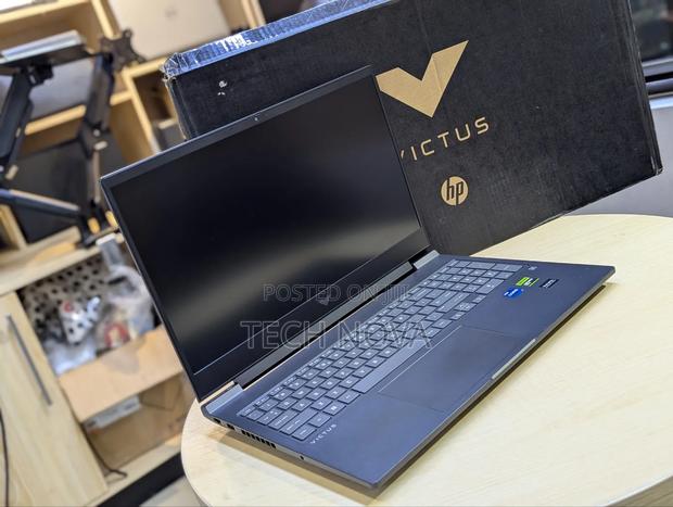 New Laptop HP Victus 16 16GB Intel Core i7 SSD 512GB · Photo 3