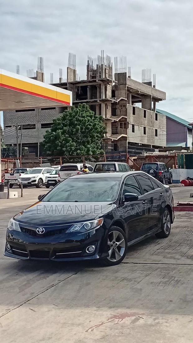 Toyota Camry SE 4dr Sedan w/Prod. End 11/13 (2.5L 4cyl 6A) 2014 Black