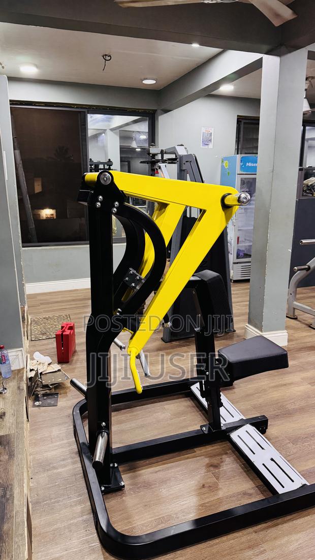 Commercial Low Row Machine photo 2
