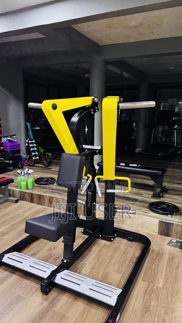 Commercial Low Row Machine photo 3