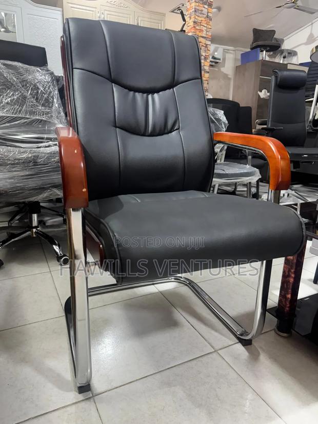 Backrest Office Chair · Photo 2