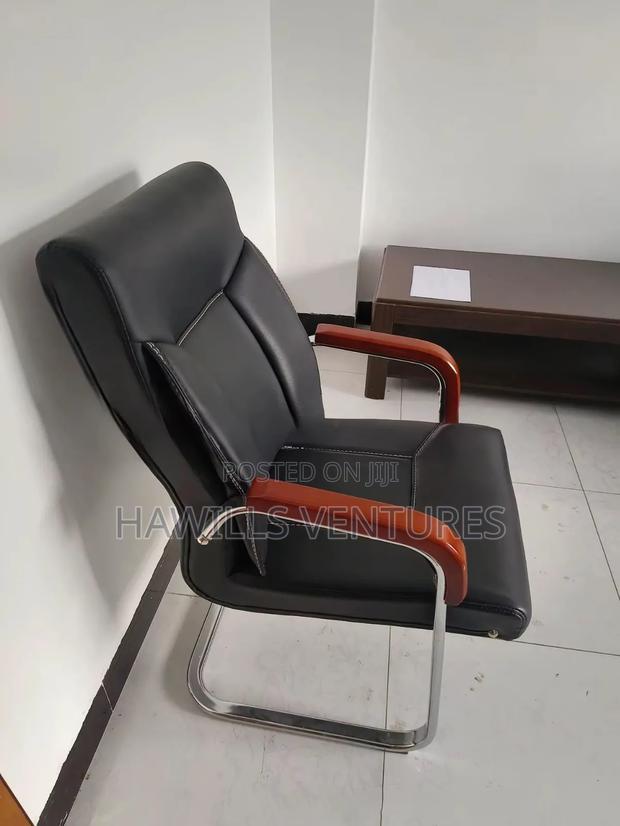 Ergonomic Task Chair photo 2