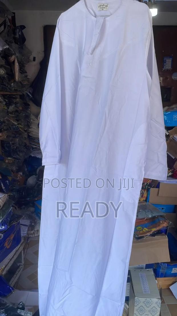 White Jalabiya (Longsleeves) · Photo 3