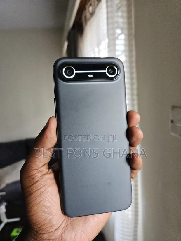 New Tecno Spark Slim 256 GB Black photo 2