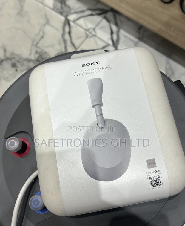 Get Massive Bluetooth Sony Xm6 Headset · Photo 2