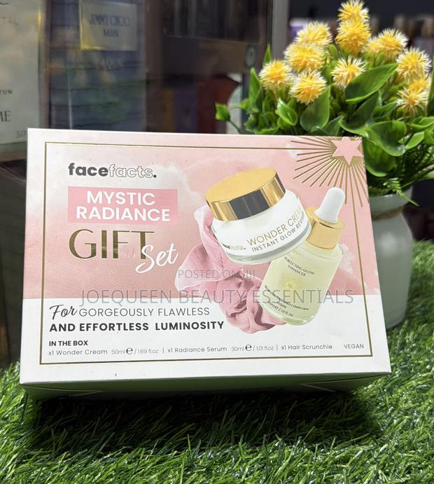 Face Facts Mystic Radiance Gift Set · Photo 1