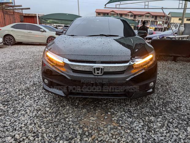 Honda Civic Touring 4dr Sedan (1.5L 4cyl) 2017 Black