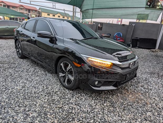 Honda Civic Touring 4dr Sedan (1.5L 4cyl) 2017 Black photo 3