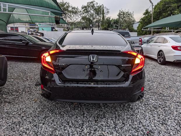 Honda Civic Touring 4dr Sedan (1.5L 4cyl) 2017 Black photo 5