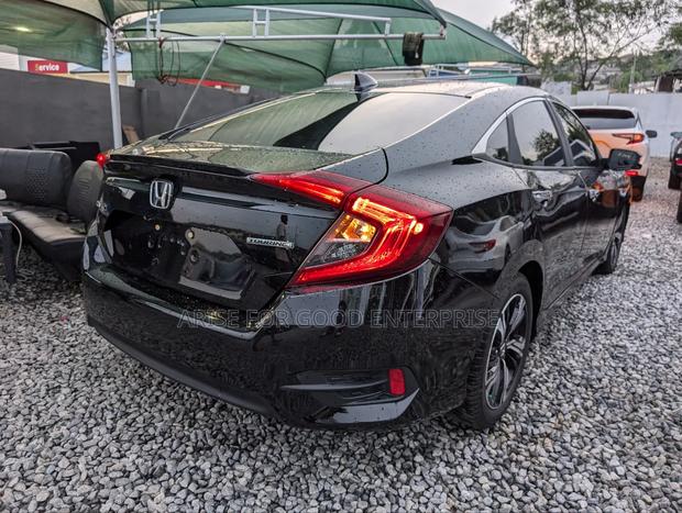 Honda Civic Touring 4dr Sedan (1.5L 4cyl) 2017 Black photo 7