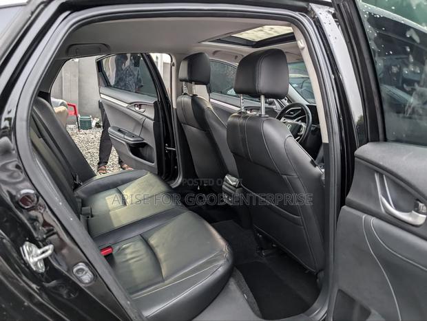 Honda Civic Touring 4dr Sedan (1.5L 4cyl) 2017 Black photo 13