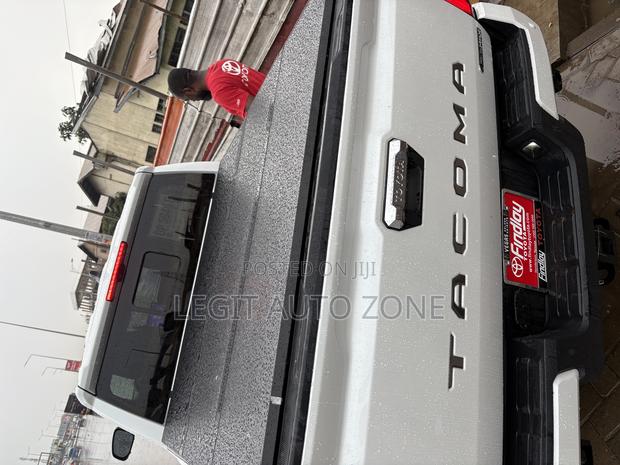 Toyota Tacoma 2025,2023,2024, Bucket Covers Hard photo 2