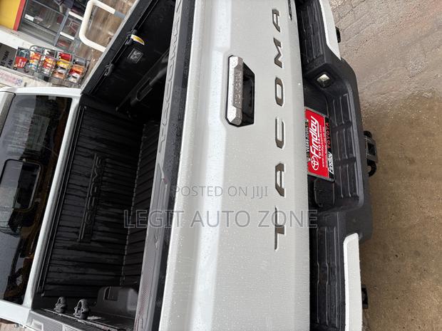Toyota Tacoma 2025,2023,2024, Bucket Covers Hard