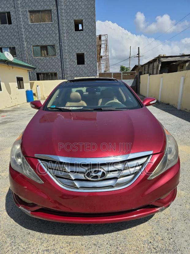 Hyundai Sonata 2013 Red