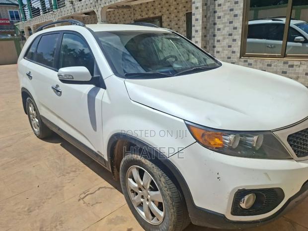 Kia Sorento EX 2012 White