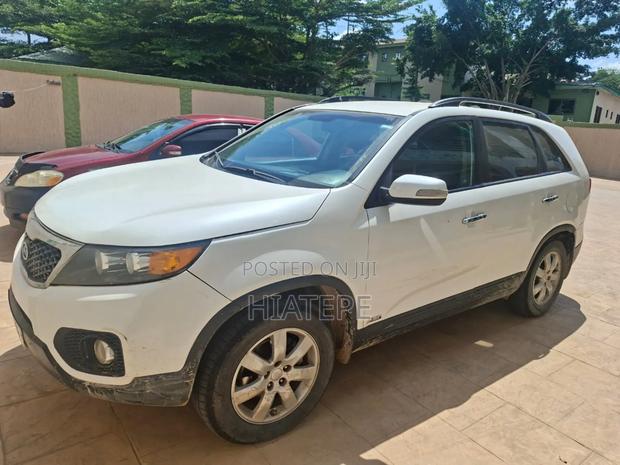 Kia Sorento EX 2012 White