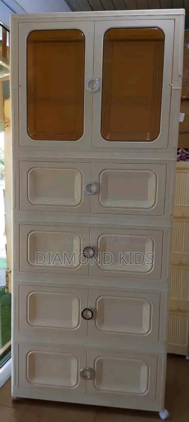 Cream Wardrobe photo 2