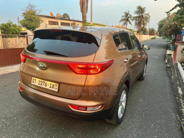 Kia Sportage SX 4dr SUV AWD (2.0L 4cyl Turbo 6A) 2016 Gold