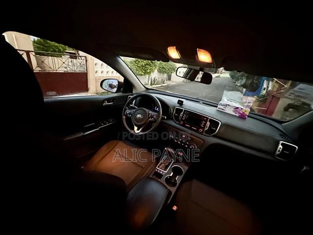 Kia Sportage SX 4dr SUV AWD (2.0L 4cyl Turbo 6A) 2016 Gold