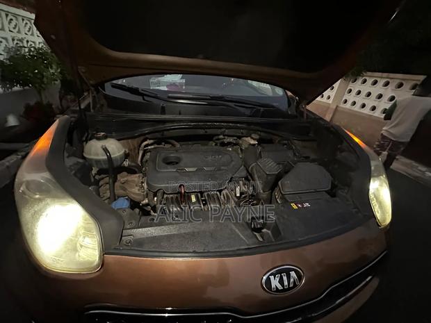 Kia Sportage SX 4dr SUV AWD (2.0L 4cyl Turbo 6A) 2016 Gold